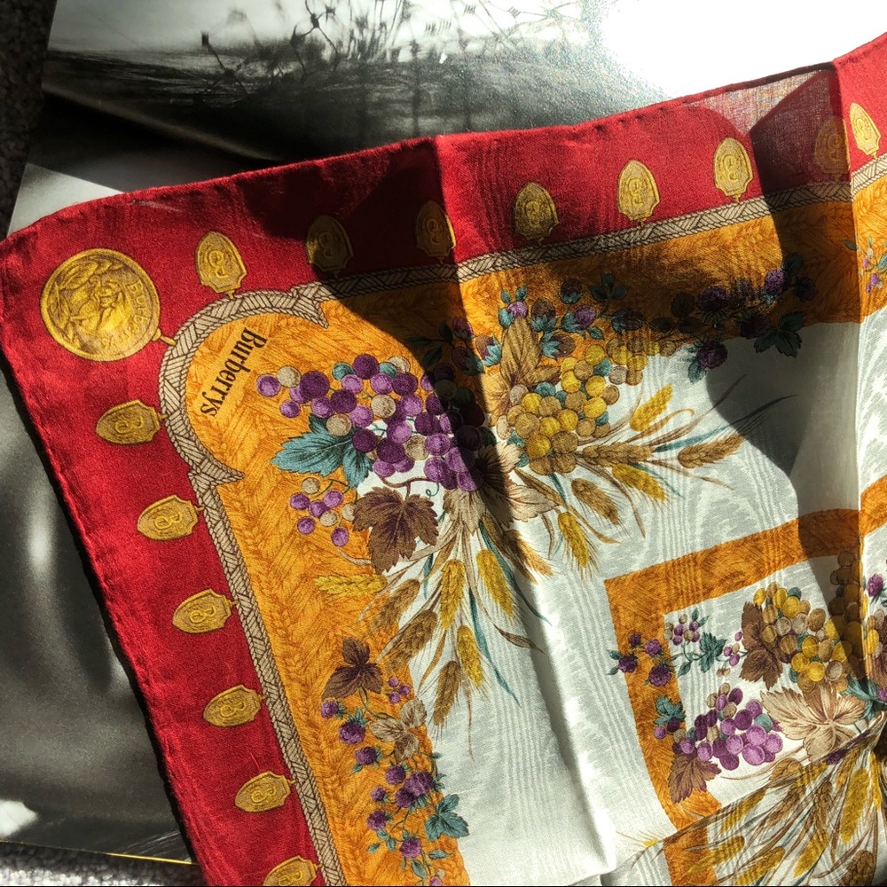 Vintage Burberry Handkerchief/scarf - Picture 4 of 5